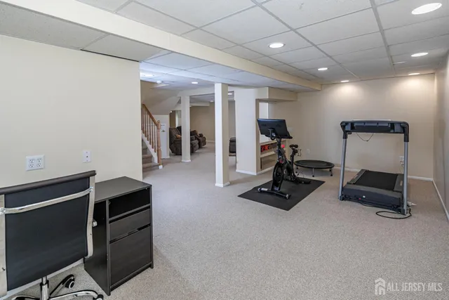 $949,000 | 13 Setter Place, Kendall Park, NJ 08824