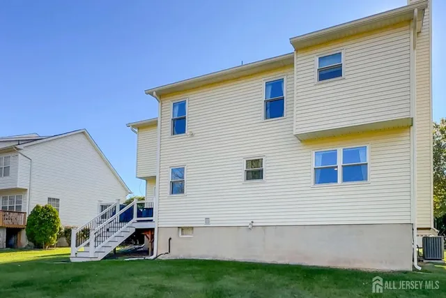 $949,000 | 13 Setter Place, Kendall Park, NJ 08824