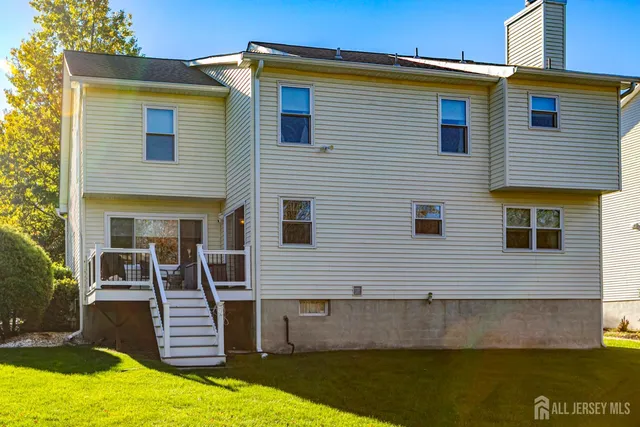 $949,000 | 13 Setter Place, Kendall Park, NJ 08824