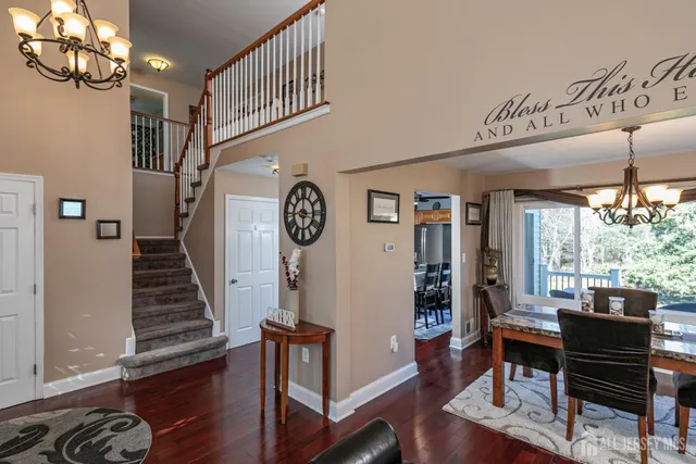 $949,000 | 13 Setter Place, Kendall Park, NJ 08824