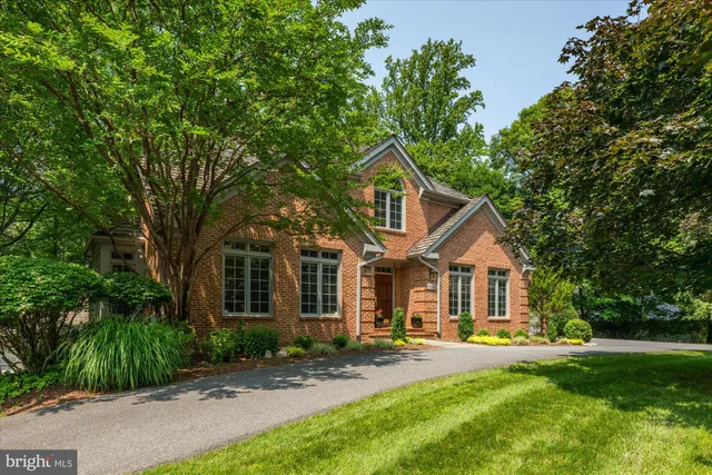 $1,700,000 | 9600 Eagle Ridge Drive, Bethesda, MD 20817