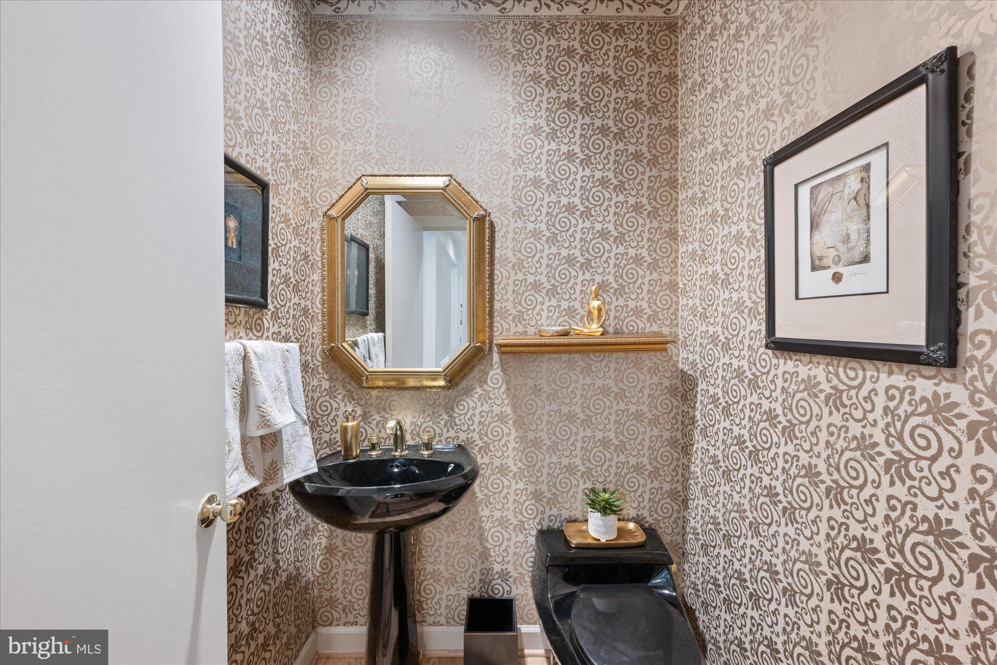 9600 Eagle Ridge Drive Bethesda, MD 20817 - Photo 18 of 38