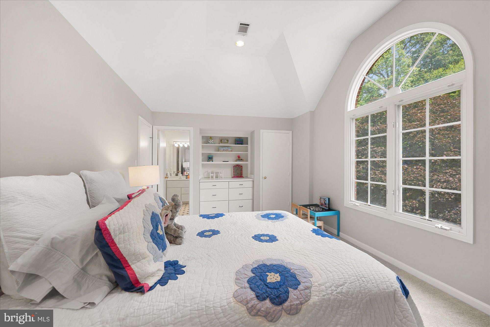 9600 Eagle Ridge Drive Bethesda, MD 20817 - Photo 27 of 38