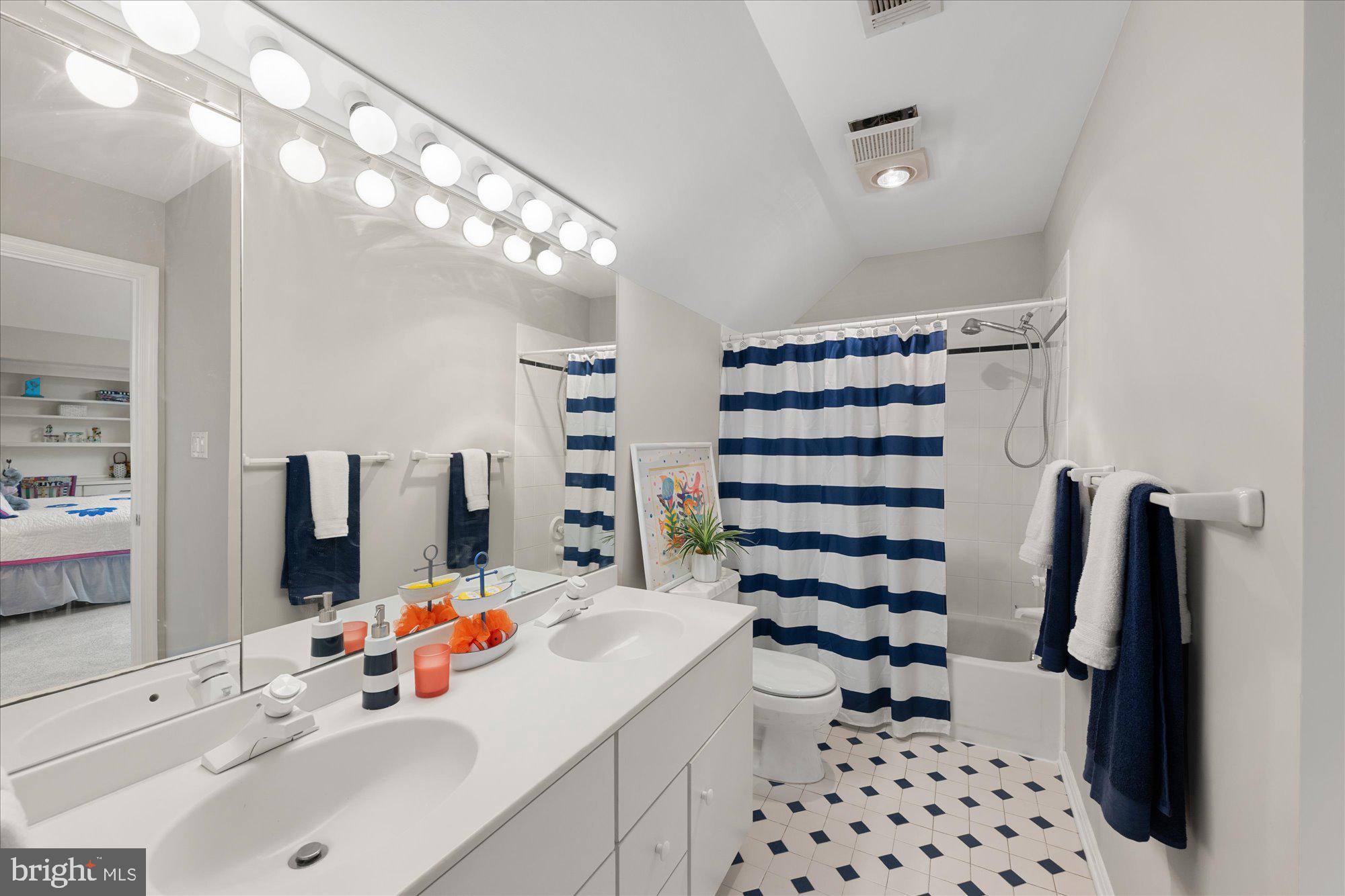 9600 Eagle Ridge Drive Bethesda, MD 20817 - Photo 28 of 38