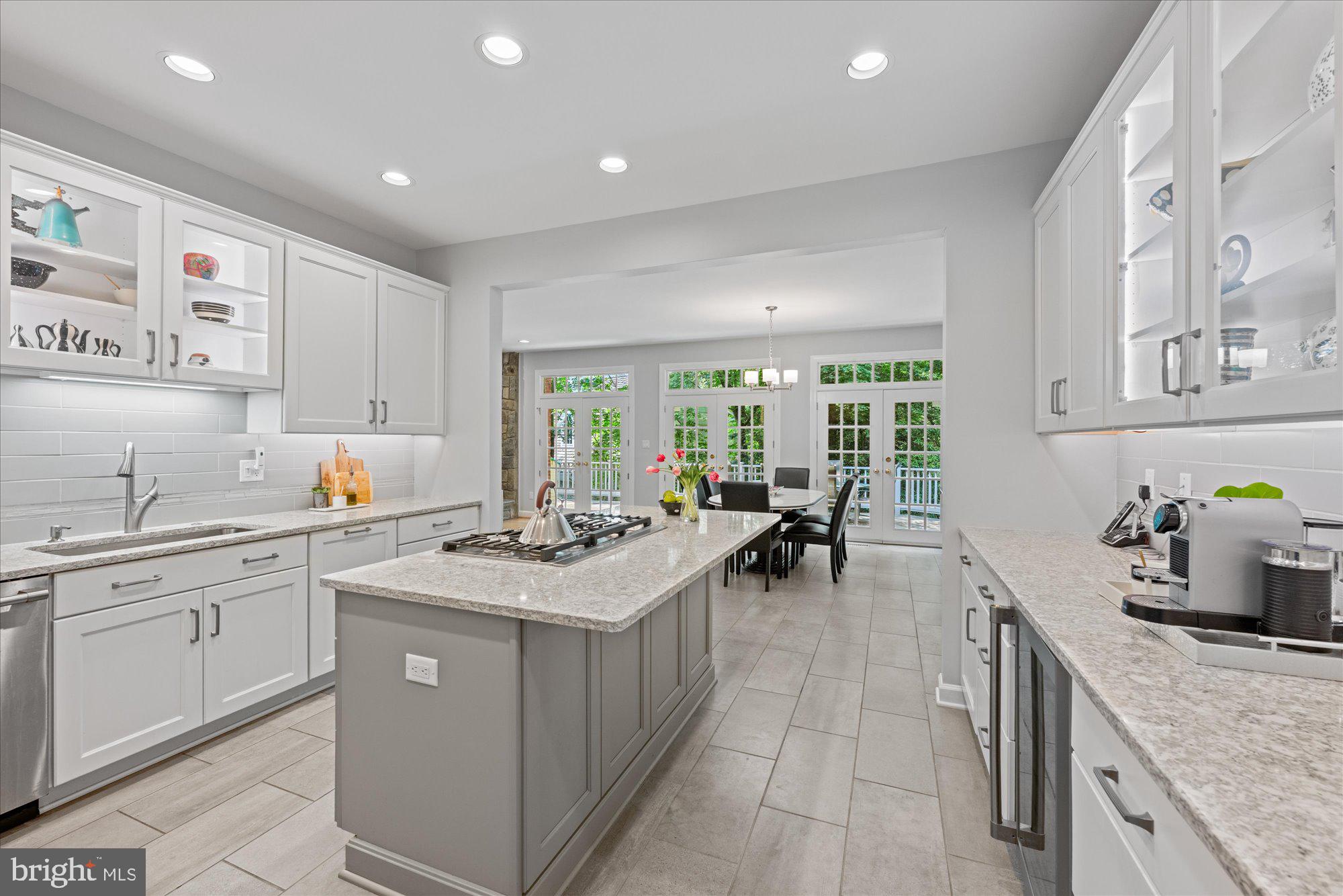 9600 Eagle Ridge Drive Bethesda, MD 20817 - Photo 8 of 38