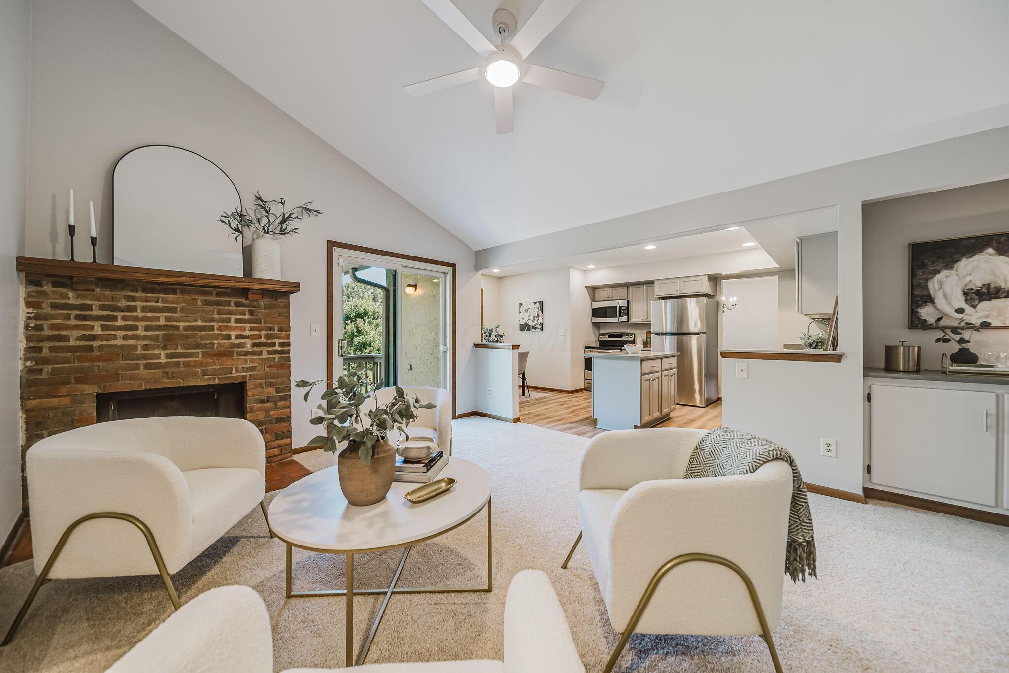 5256 Longrifle Road Westerville, OH 43081 - Photo 11 of 65 Living Room
