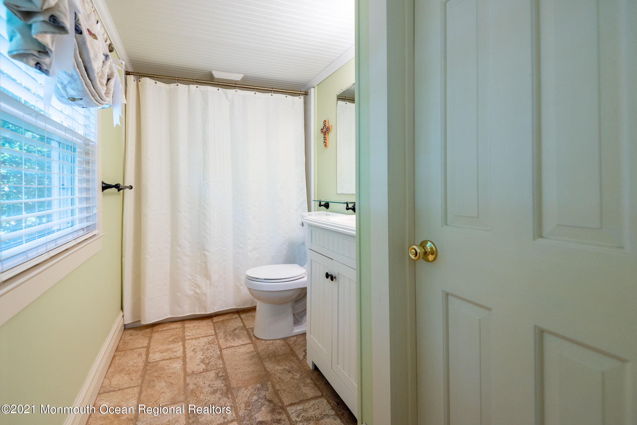 2632 River Road Point Pleasant, NJ 08742 - Photo 14 of 28 Bath #3