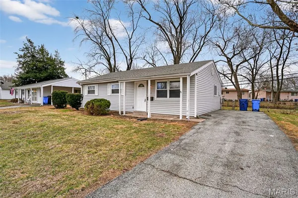 $139,900 | 640 Central Parkway, Florissant, MO 63031