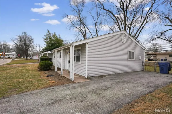 $139,900 | 640 Central Parkway, Florissant, MO 63031