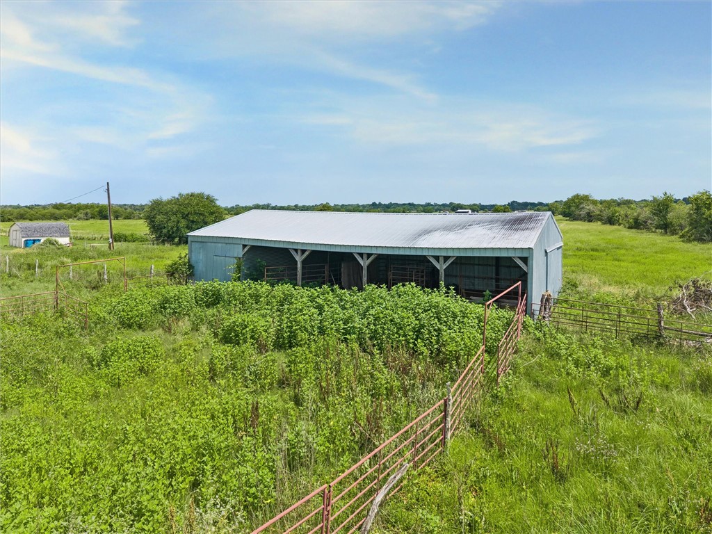1240 Schumann Road Bellville, TX 77418 - Photo 26 of 35 Gallery Image 26