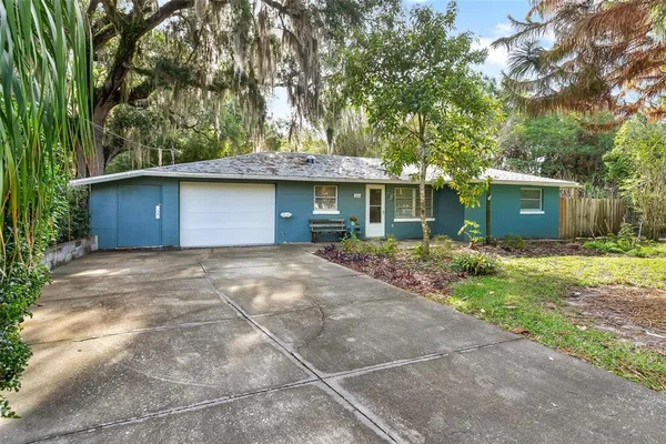 $295,000 | 366 Bay Road, Mount Dora, FL 32757