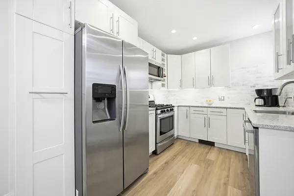 $700,000 | 15 Park Vale, Unit A, Brookline, MA 02446