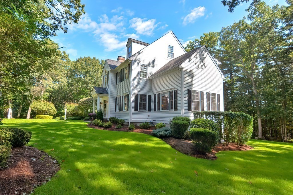 6 Bunker Road Medfield, MA 02052 - Photo 2 of 42 Gallery Image 2