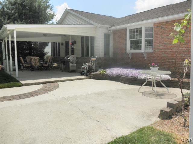4237 Cider Press Road Slatington, PA 18080 - Photo 5 of 30 Gallery Image 5