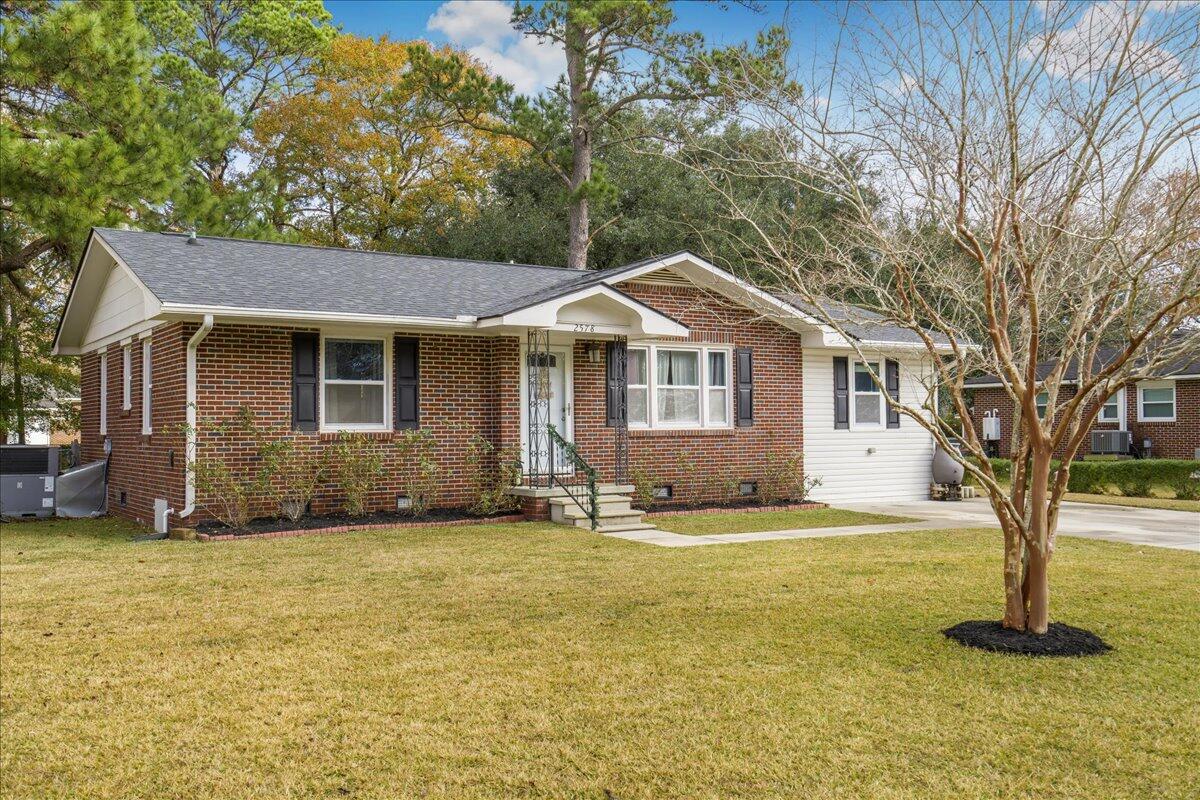 2578 Ridgewood Avenue Charleston, SC 29414 - Photo 1 of 25 04-DSC02085