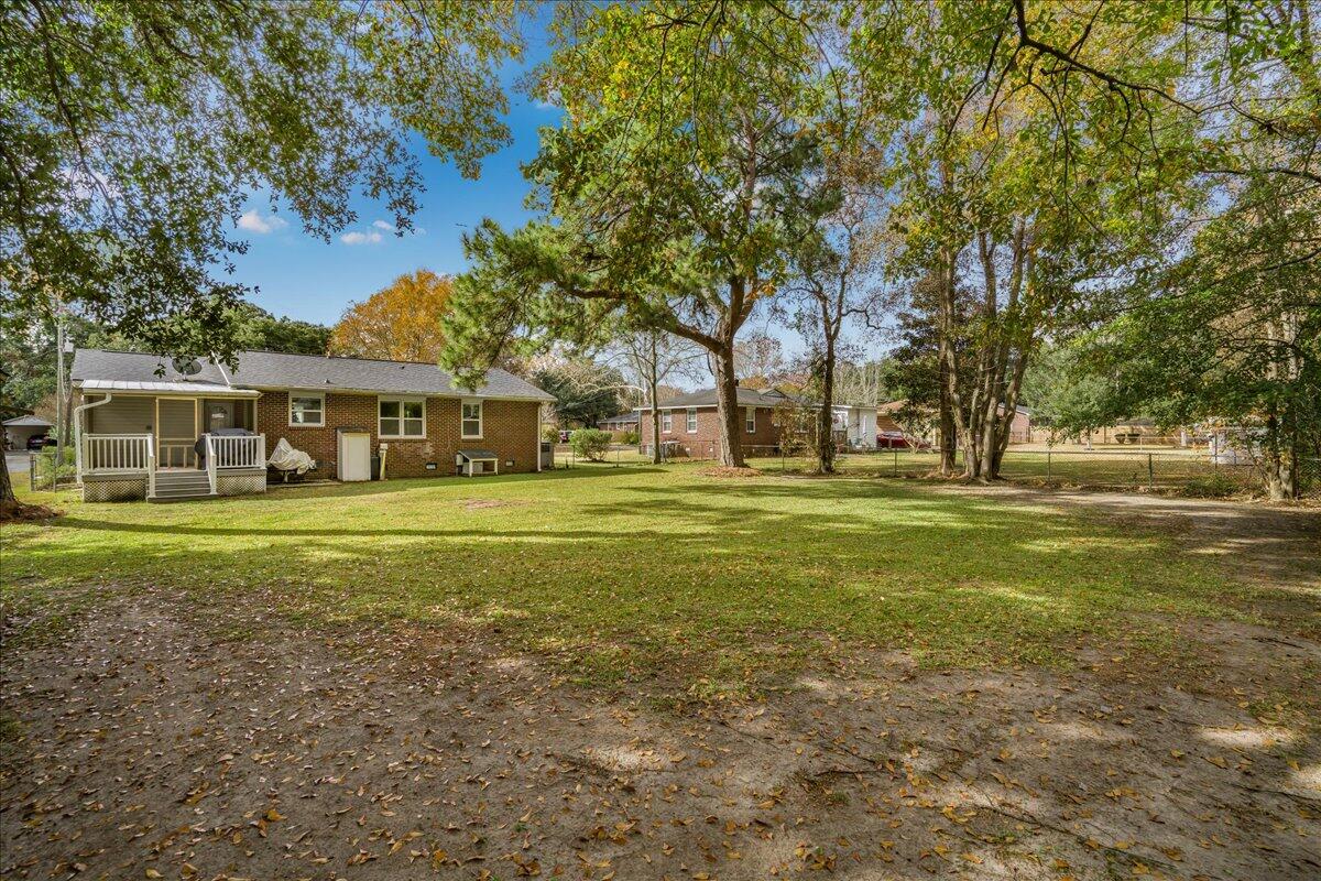 2578 Ridgewood Avenue Charleston, SC 29414 - Photo 22 of 25 Backyard