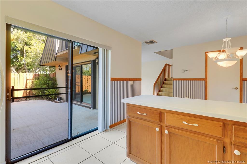 5662 Southeast Windsong Lane Stuart, FL 34997 - Photo 15 of 35