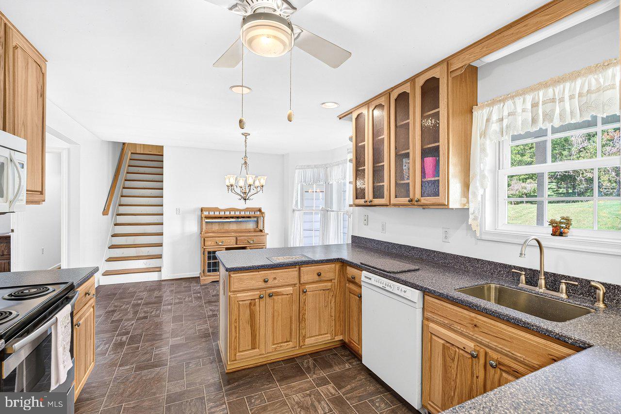 379 Riverside Drive Luray, VA 22835 - Photo 8 of 82 Gallery Image 8