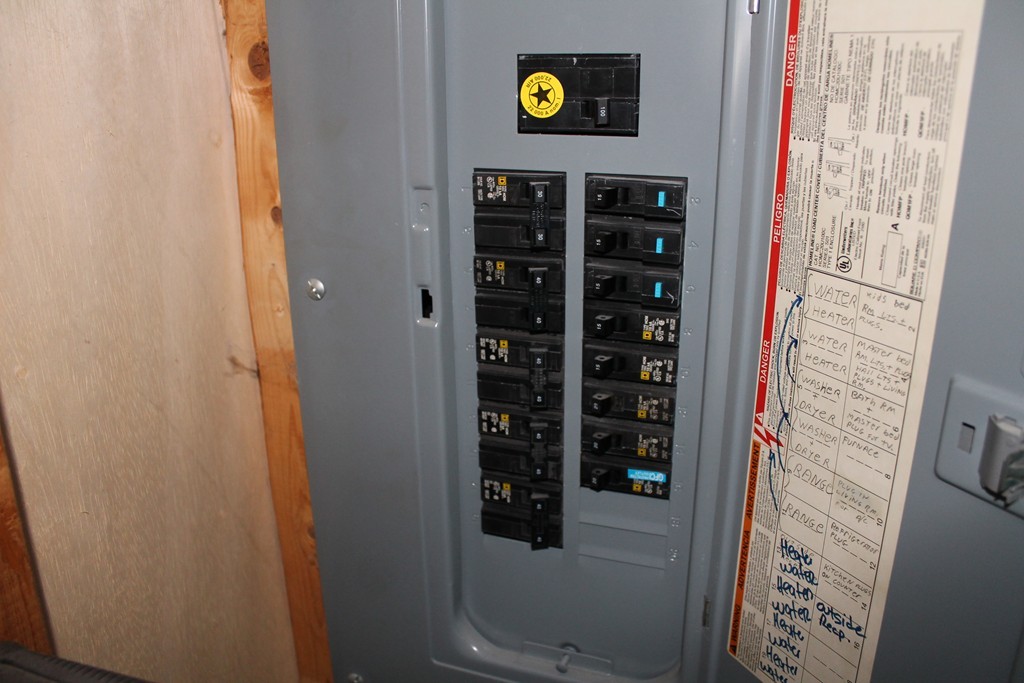 1246 Granby Road, Unit 2 Chicopee, MA 01020 - Photo 13 of 16 Gallery Image 13