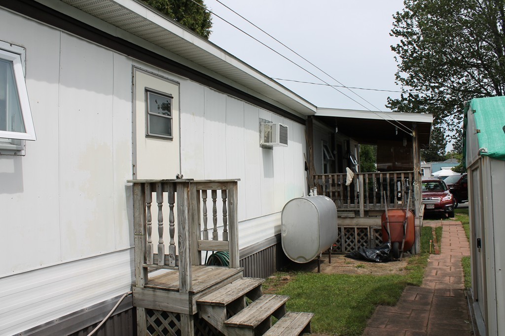 1246 Granby Road, Unit 2 Chicopee, MA 01020 - Photo 14 of 16 Gallery Image 14
