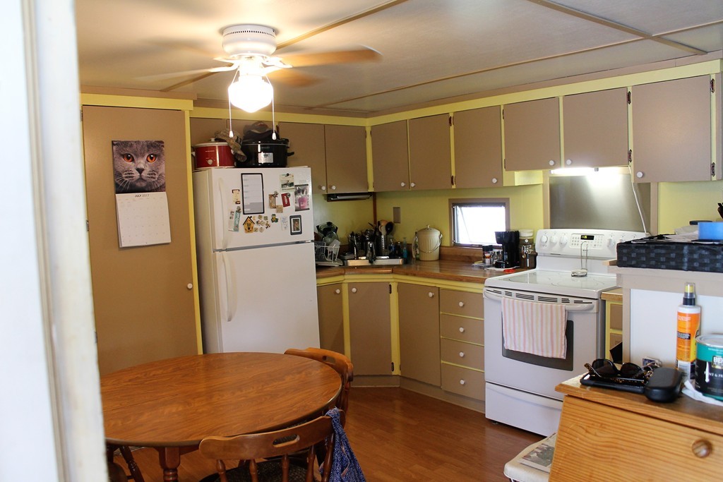 1246 Granby Road, Unit 2 Chicopee, MA 01020 - Photo 2 of 16 Gallery Image 2