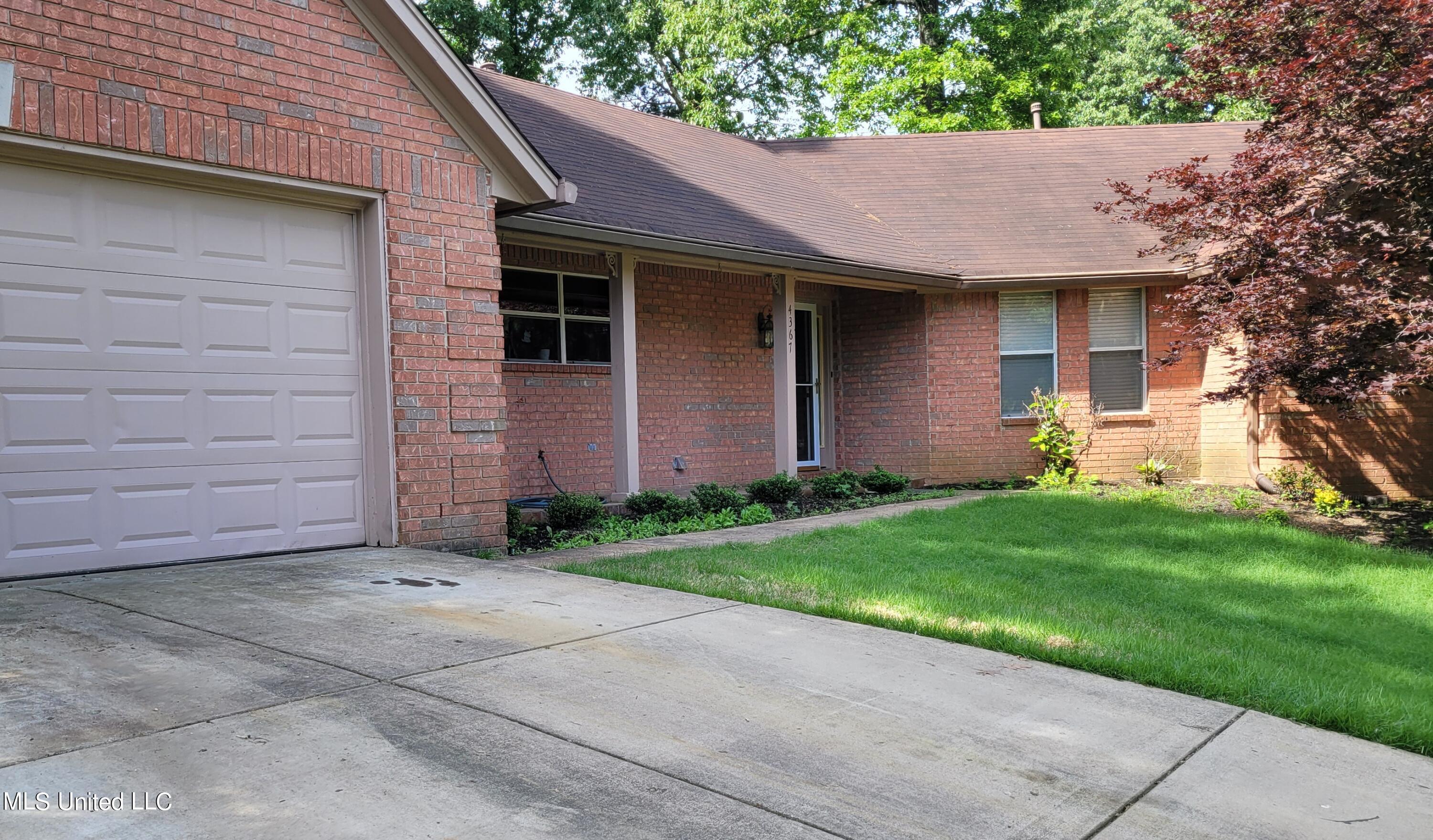 4367 Star Landing Road Nesbit, MS 38651 - Photo 2 of 40 20240501_100724