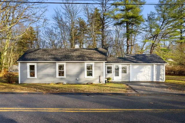 $389,999 | 107 Garvins Falls Road, Concord, NH 03301