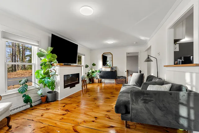 $389,999 | 107 Garvins Falls Road, Concord, NH 03301