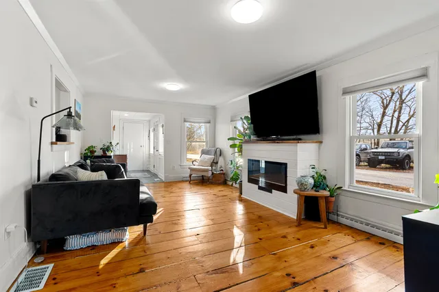 $389,999 | 107 Garvins Falls Road, Concord, NH 03301