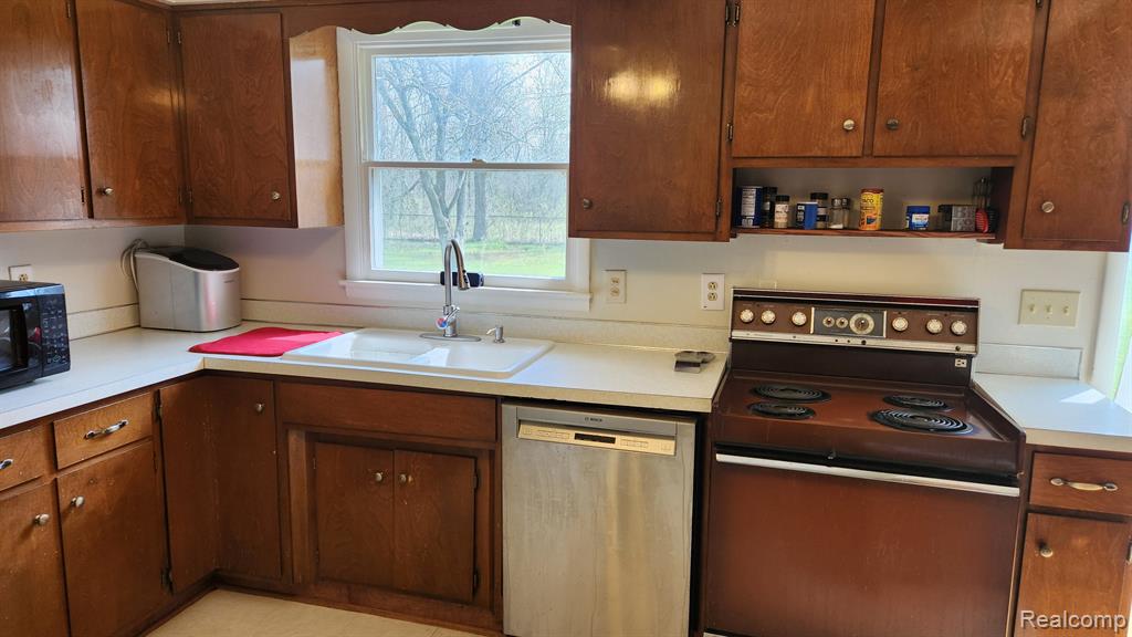 2237 Elms Road Swartz Creek, MI 48473 - Photo 9 of 26 Gallery Image 9