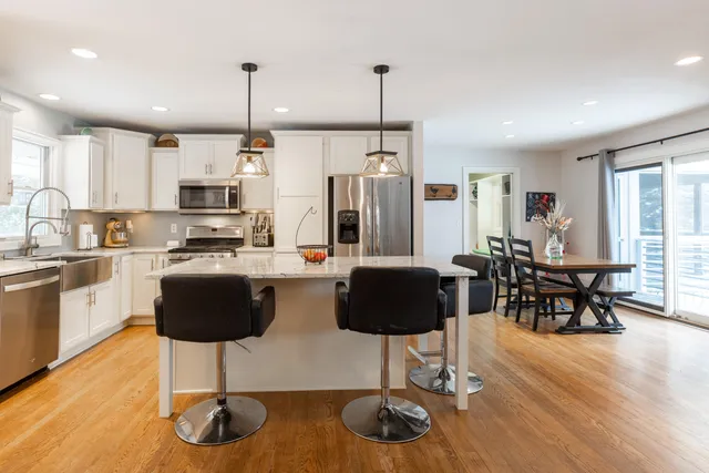 $740,000 | N1259 County Road P, Oconomowoc, WI 53066