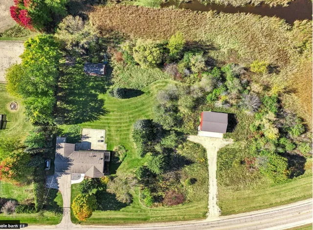 $735,000 | N1259 County Road P, Oconomowoc, WI 53066