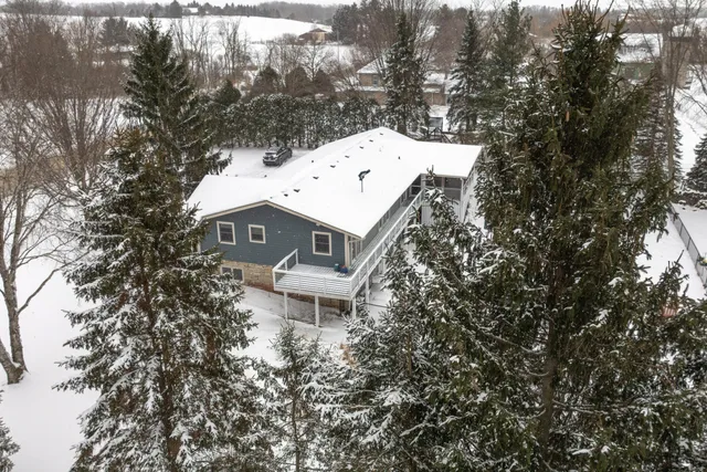 $740,000 | N1259 County Road P, Oconomowoc, WI 53066