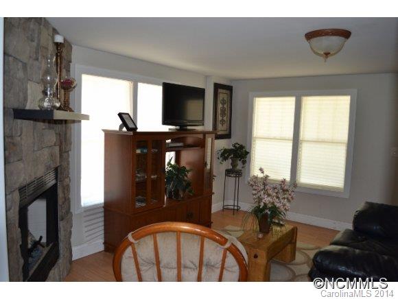 800 River Road Hot Springs, NC 28743 - Photo 16 of 23 Gallery Image 16