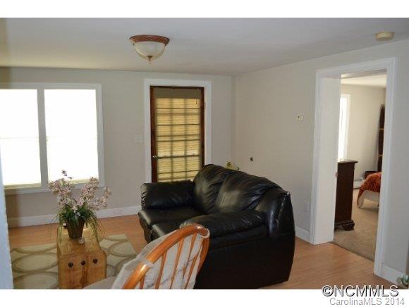 800 River Road Hot Springs, NC 28743 - Photo 17 of 23 Gallery Image 17