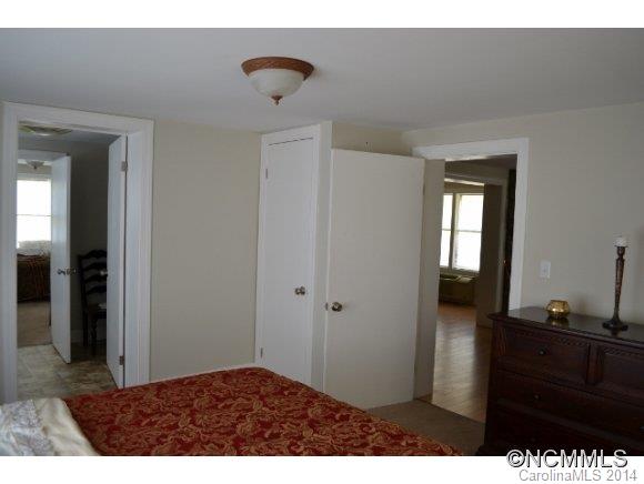 800 River Road Hot Springs, NC 28743 - Photo 19 of 23 Gallery Image 19