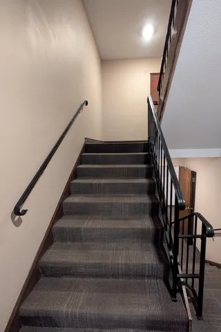 $59,900 | 2005 East 122nd Street, Unit A14, Burnsville, MN 55337