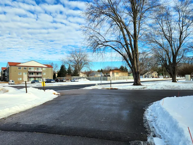 $59,900 | 2005 East 122nd Street, Unit A14, Burnsville, MN 55337