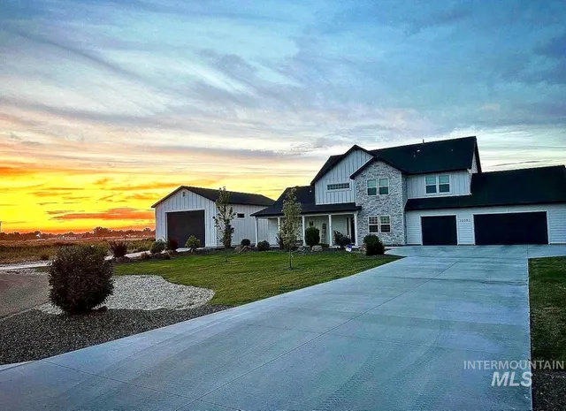 $1,299,000 | 10082 Riverbend Place, Middleton, ID 83644