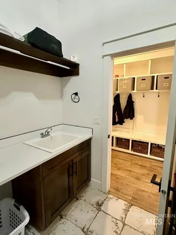 $1,299,000 | 10082 Riverbend Place, Middleton, ID 83644