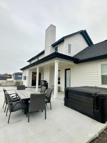 $1,299,000 | 10082 Riverbend Place, Middleton, ID 83644