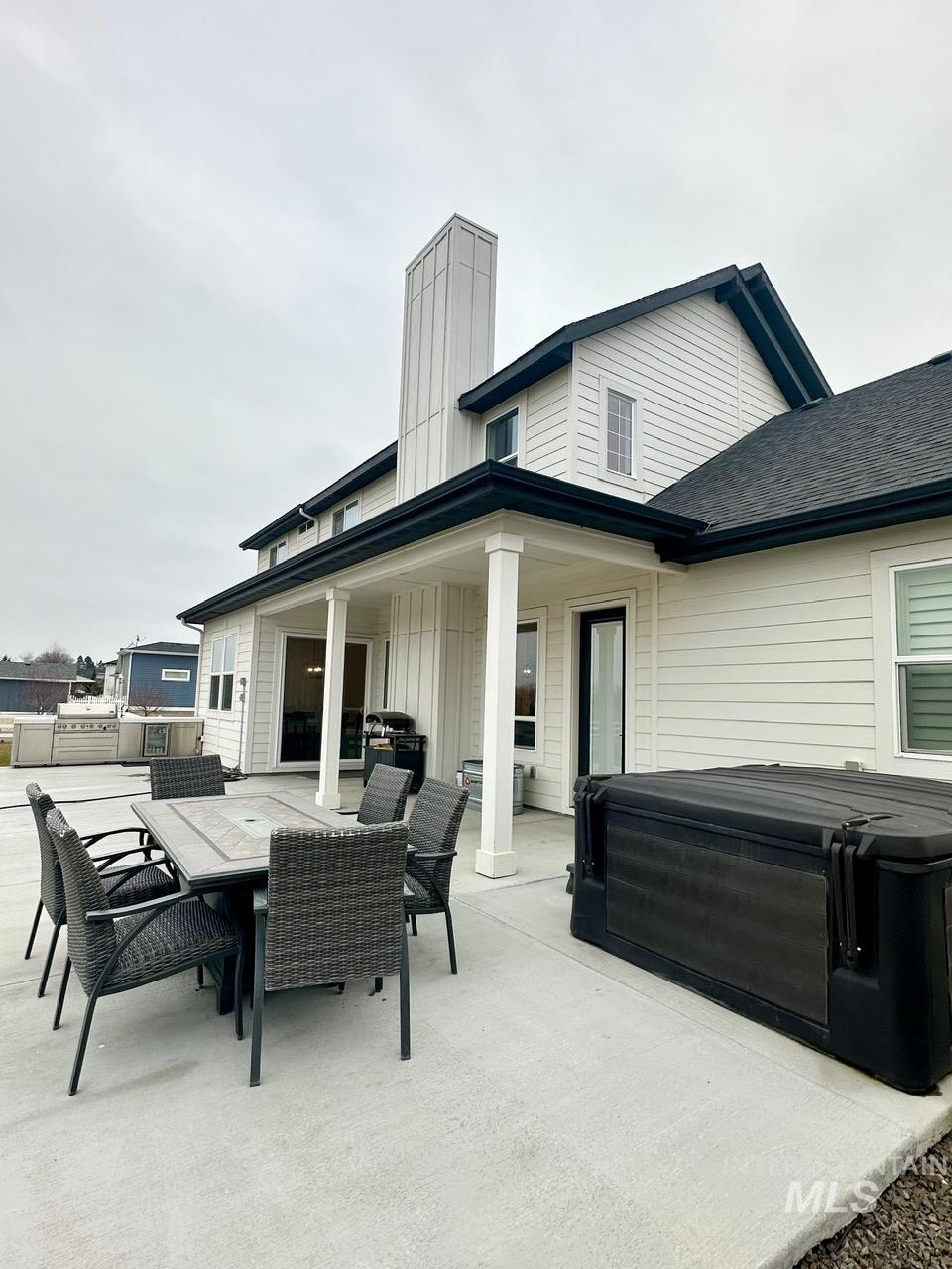 10082 Riverbend Place Middleton, ID 83644 - Photo 3 of 34