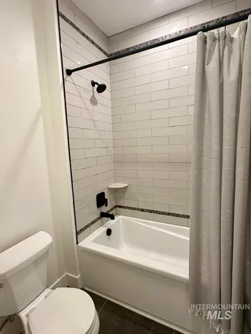 $1,299,000 | 10082 Riverbend Place, Middleton, ID 83644