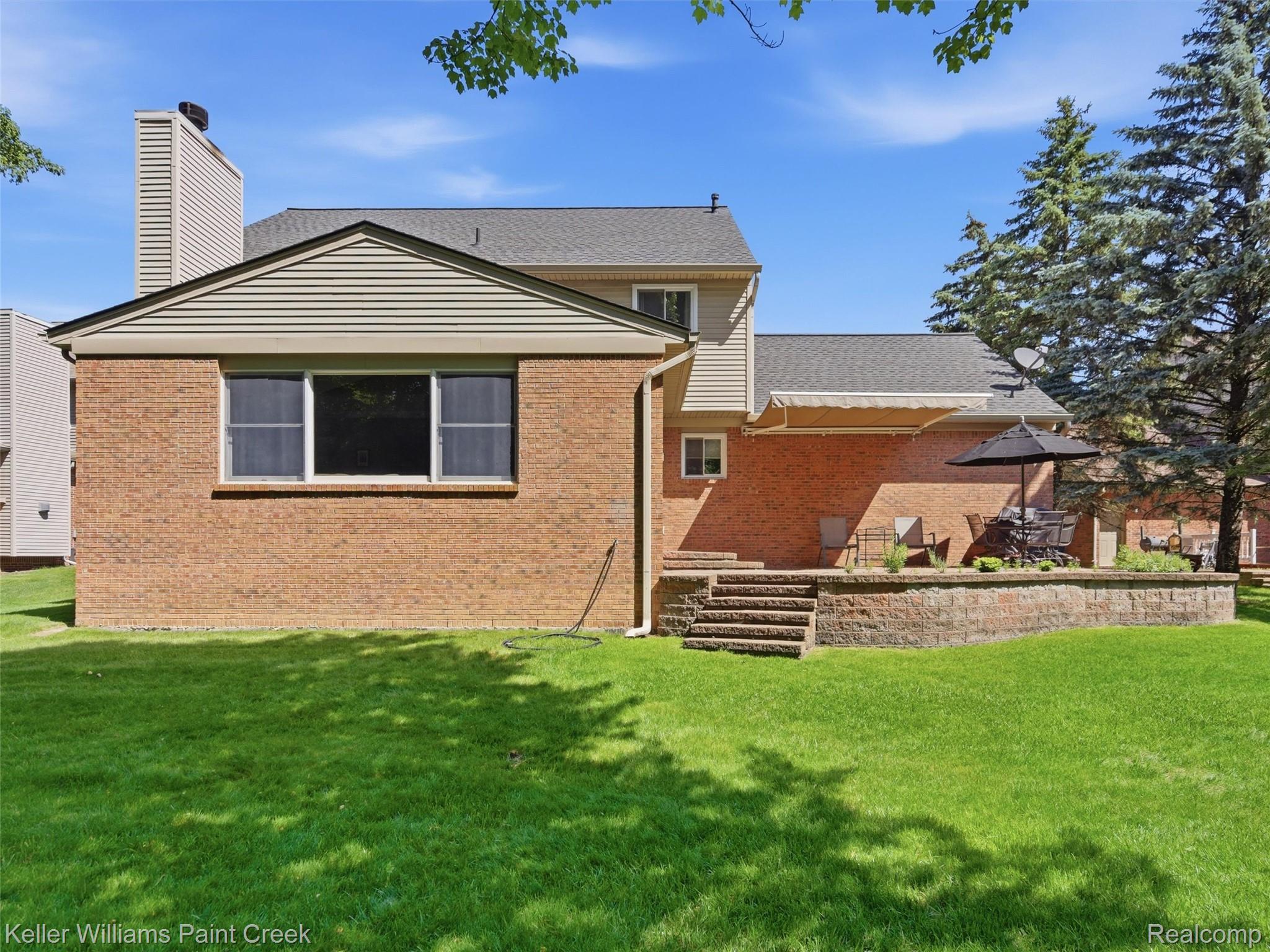 2842 Manorwood Road Troy, MI 48085 - Photo 65 of 72 Back house