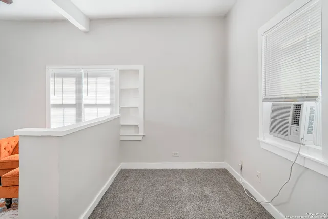 $645,000 | 1110 West Ashby Place, San Antonio, TX 78201