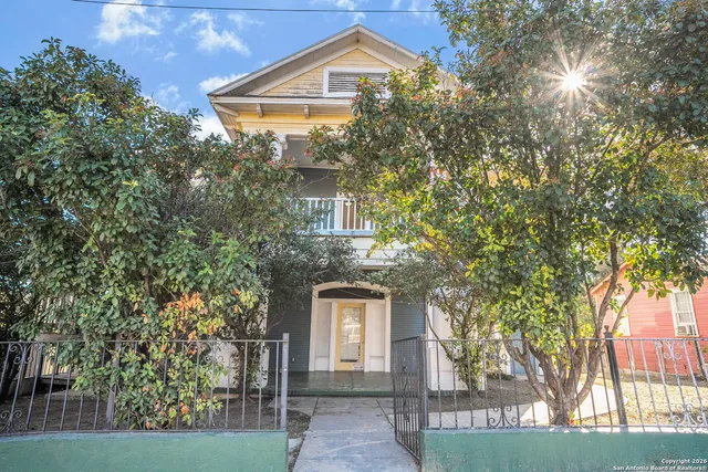 $645,000 | 1110 West Ashby Place, San Antonio, TX 78201