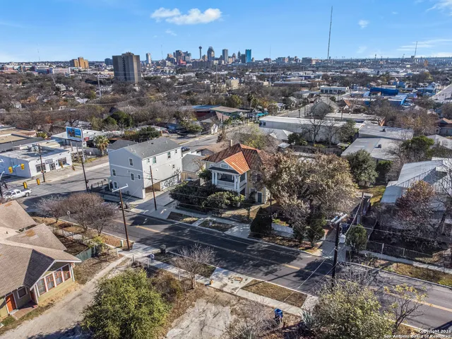 $645,000 | 1110 West Ashby Place, San Antonio, TX 78201
