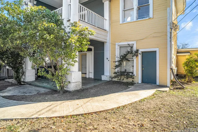 $645,000 | 1110 West Ashby Place, San Antonio, TX 78201
