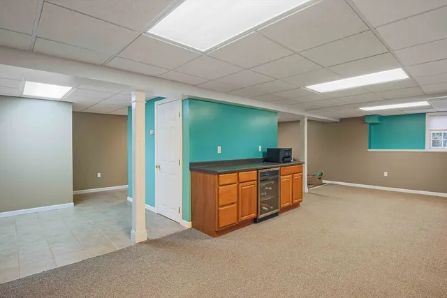 $799,999 | 5 Wildflower Drive, Sutton, MA 01590