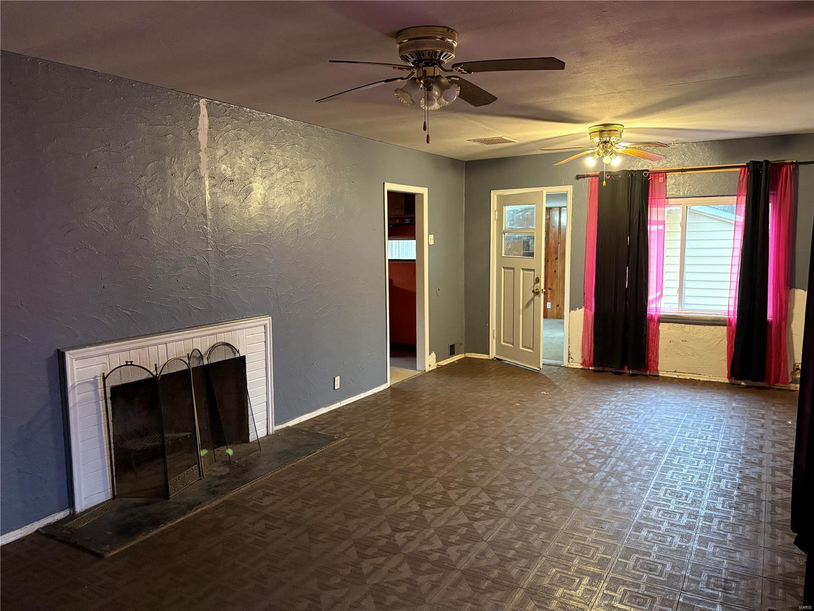 835 Prigge Road St. Louis, MO 63138 - Photo 2 of 18